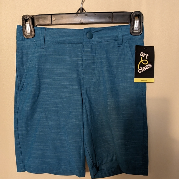Art Class Boy's Shorts. Size 7. Color is blue green or dark teal. - Picture 1 of 5
